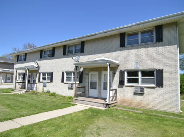 2 bed, 1.0 bath, 924 sqft, $1,195, 11-17 E Zarley Blvd #796230895, Joliet, IL 60433