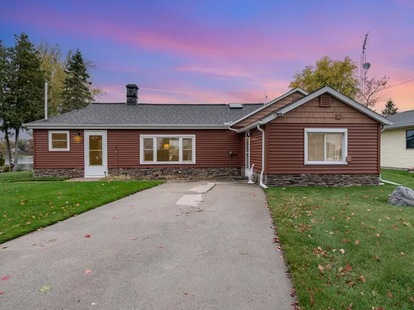 5711 Lakeview Dr, Hale, MI 48739