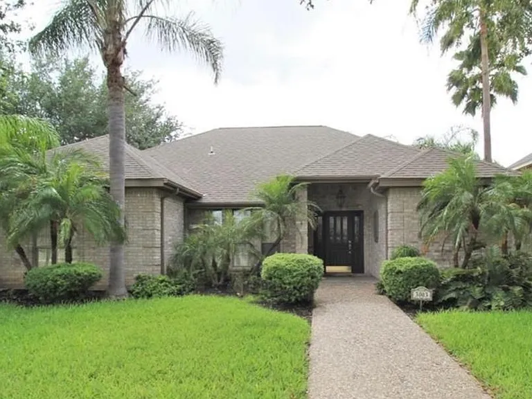 3003 Wisteria Dr — Photo 3