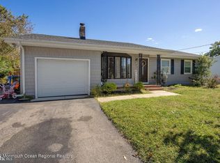 225 Bulkhead Ave, Manahawkin, NJ 08050
