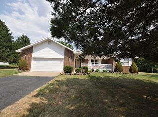 1550 N Osburn Ln, Nixa, MO 65714