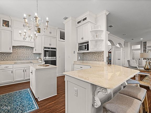 4th image of 101 Harbour Pointe Dr