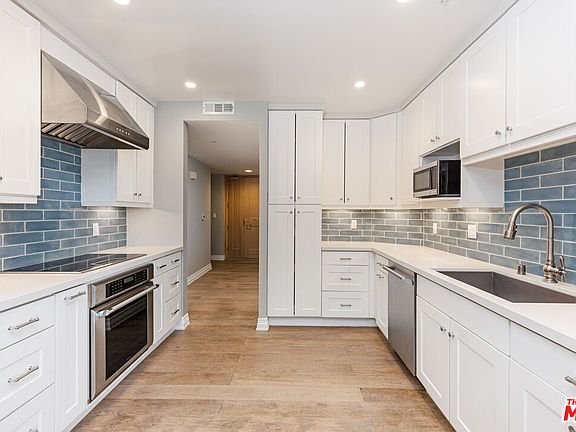 2nd image of 10520 Wilshire Blvd APT 706