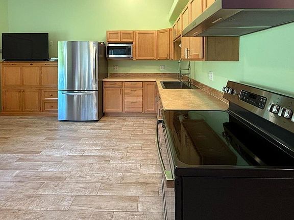4th image of 2230 Alys Ave