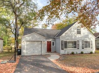 5433 Reeds Rd, Mission, KS 66202