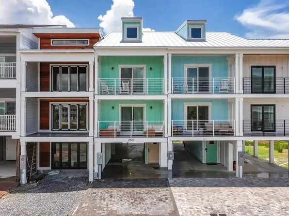 111 S 38th St #8, Mexico Beach, FL 32456