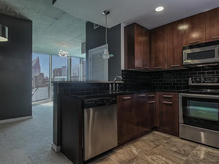 3324 Peachtree Rd NE #2210 — Photo 6