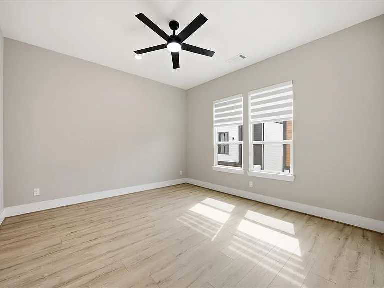 4013 Griggs Rd #B — Photo 22