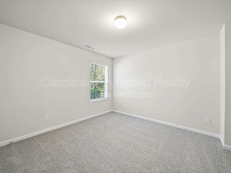 3200 Polk And White Rd #A — Photo 32