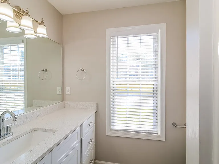 915 Castlerock Way — Photo 16