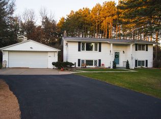 1811 Burin Ct, Plover, WI 54467