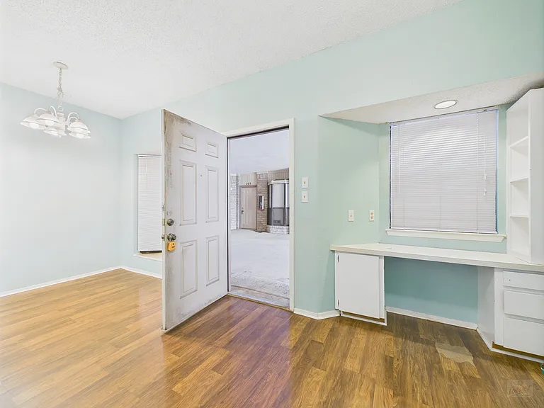 3316 Guadalupe St #220 — Photo 7