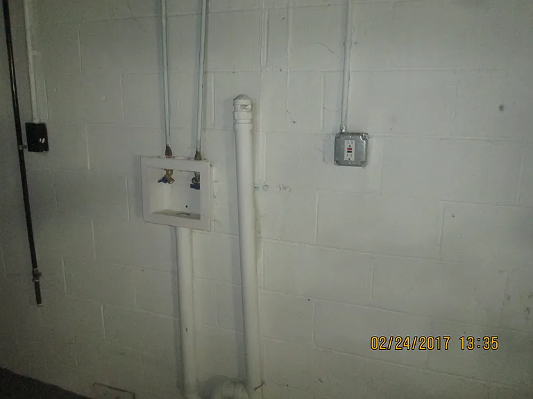 700 Savannah Dr — Photo 17