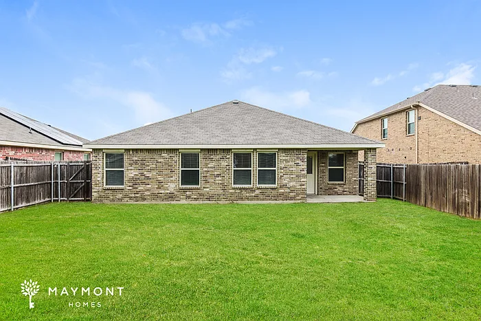 1321 Basswood Ln — Photo 11