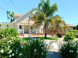 114 N 12th Ave, Upland, CA 91786