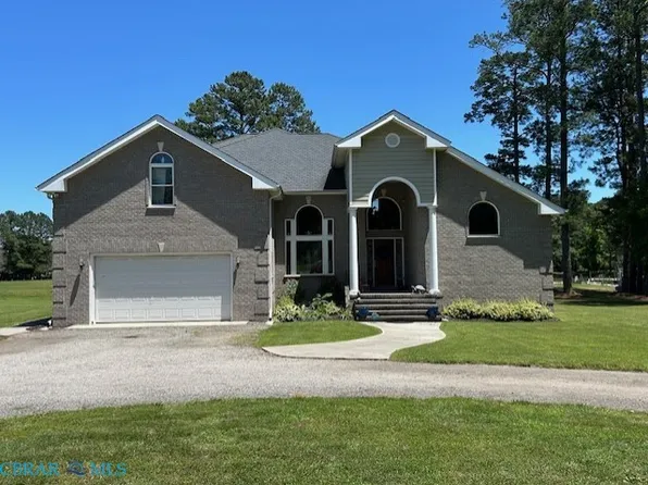 558 Seaford Ln, Mathews, VA 23109