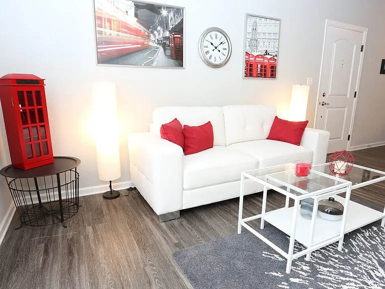 9905 Knoxshire Pl #202 — Photo 3