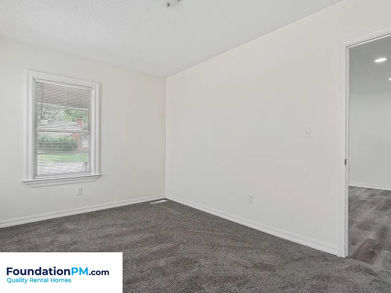 3749 Rhea Ave — Photo 17