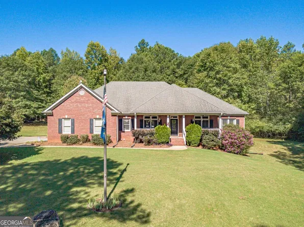 946 Gaithers Rd, Mansfield, GA 30055