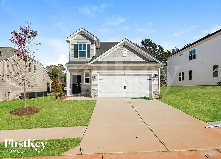 534 Hillpark Ln — Photo 1