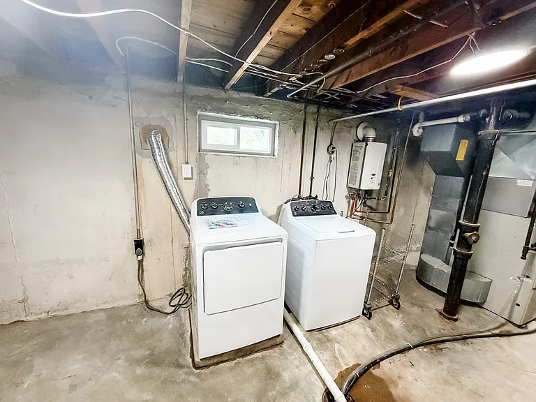 9023 Southview Ln — Photo 19