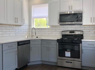 2850 N Central Park Ave, Chicago, IL 60618