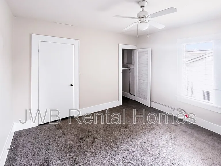 2022 Dellwood Ave #4 — Photo 9