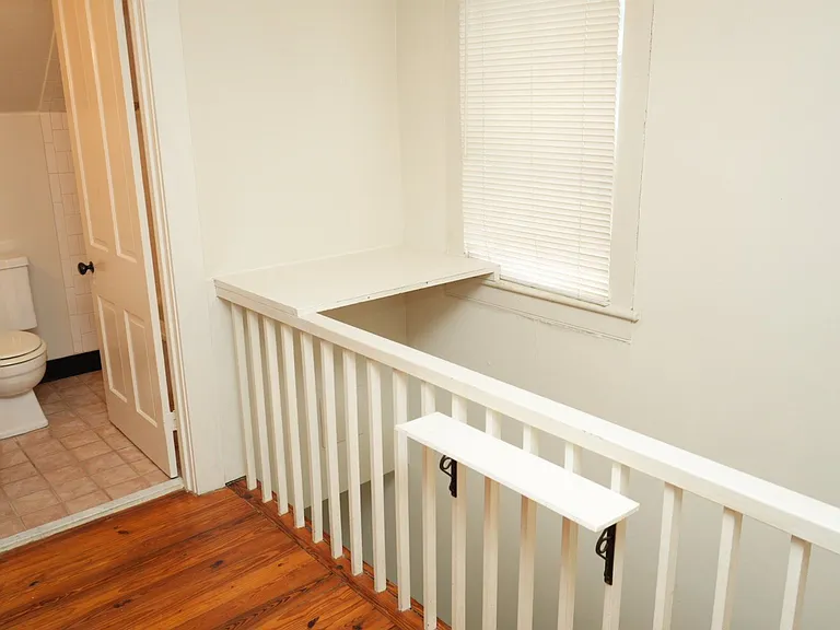 109 Piedmont Ave N — Photo 22