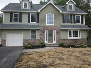 19 Glenwood Ave, Lake Hiawatha, NJ 07034