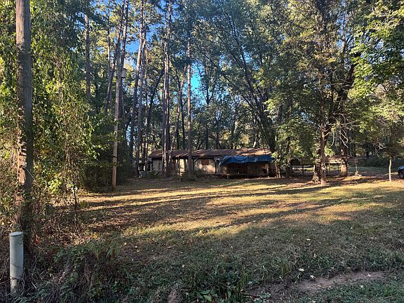 5th image of 2386 N Shore Rd