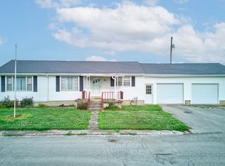 206 Davis Dr, Windfall, IN 46076