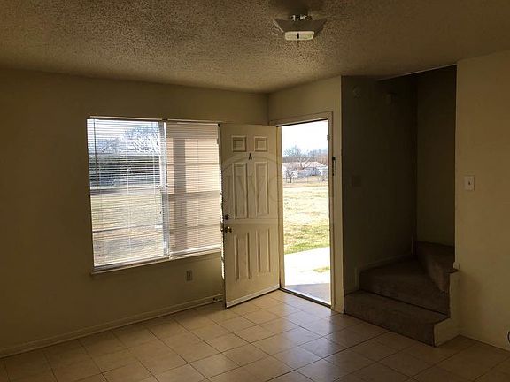 4th image of 1405 Bundrant Dr APT A