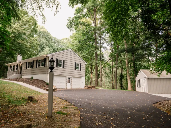 60 Woodland Drive, Easton, CT 06612