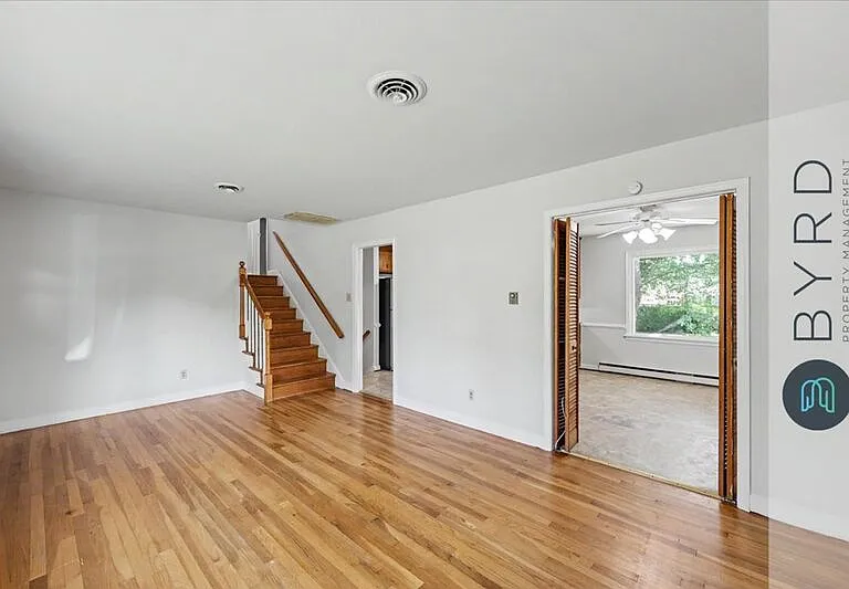 8501 Woodward Dr — Photo 6