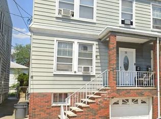 33 W 3rd St FLOOR 2, Bayonne, NJ 07002