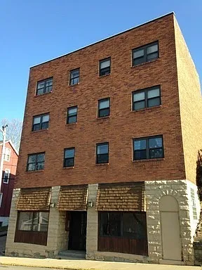 Avalon — Photo 1