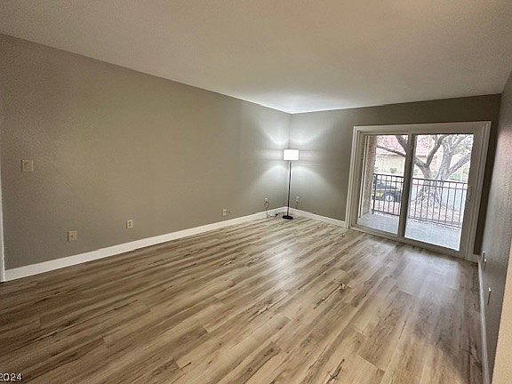 4th image of 5405 Indian River Dr Unit 393
