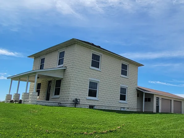 3706 18th St, Dorr, MI 49323