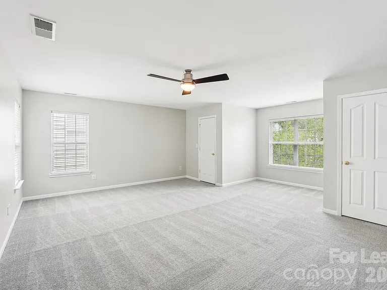 14417 Laurel Tree Ln — Photo 33
