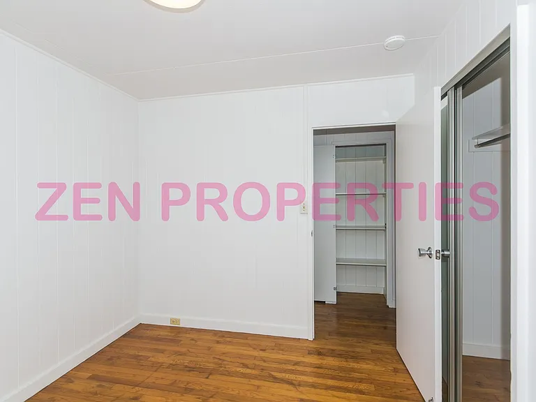 1555 Moani St — Photo 19