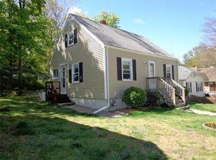 19 Glendale St, Weymouth, MA 02188