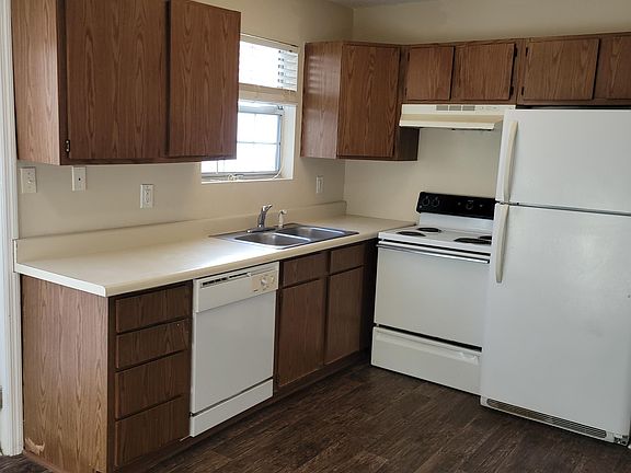5th image of 2803 2nd St #16650025