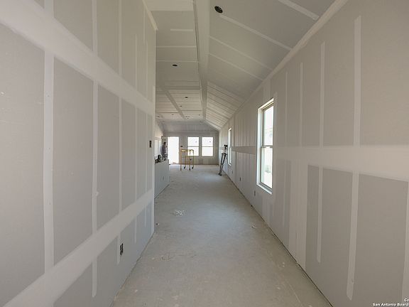 2nd image of 4249 Carlotta Drive