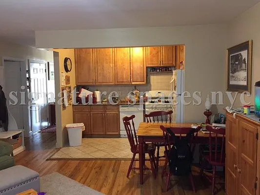 Rented by Signature Spaces NYC Corp | media 13