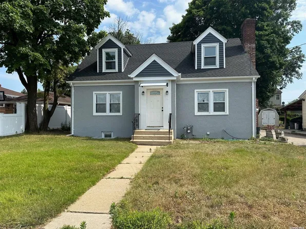 1048 Midland Street, Uniondale, NY 11553