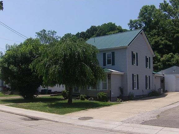 2nd image of 1322 Broadway Ave