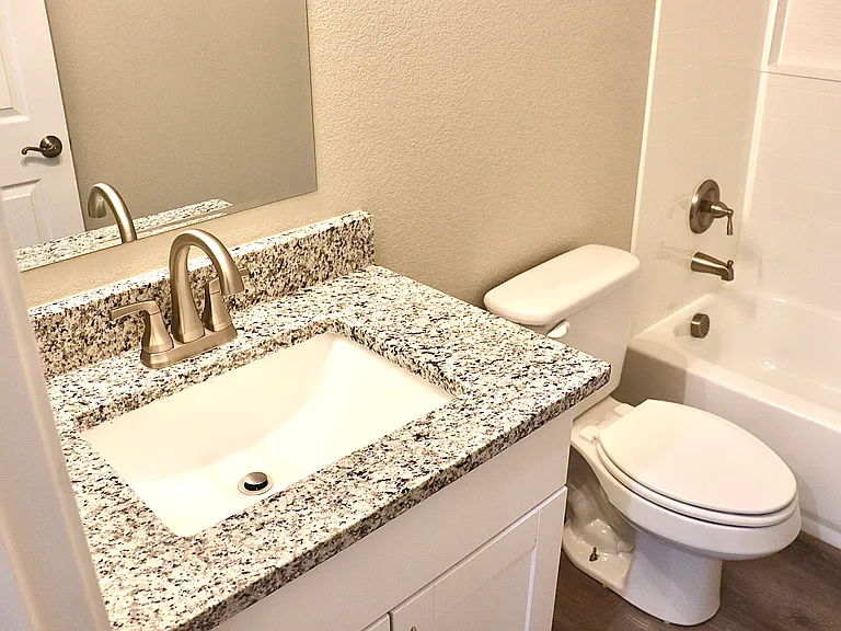 5824 Grayson St — Photo 10