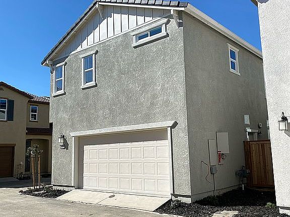 3rd image of 8820 Sheldon Terrace Ln