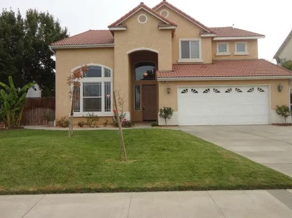 781 N Valley Forge Dr, Hanford, CA 93230