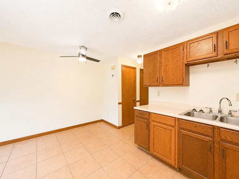 3219 Delaware St #7 — Photo 4